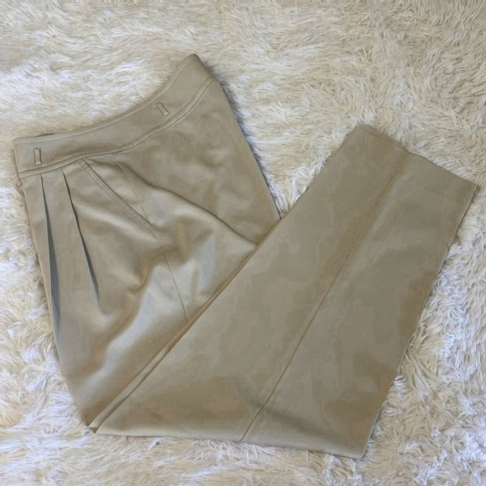 ST. John Pleated Trouser Pants Slacks Tan Work Size 12 - Picture 4 of 13